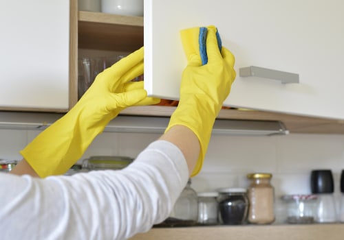 What is the best way to clean a kitchen?